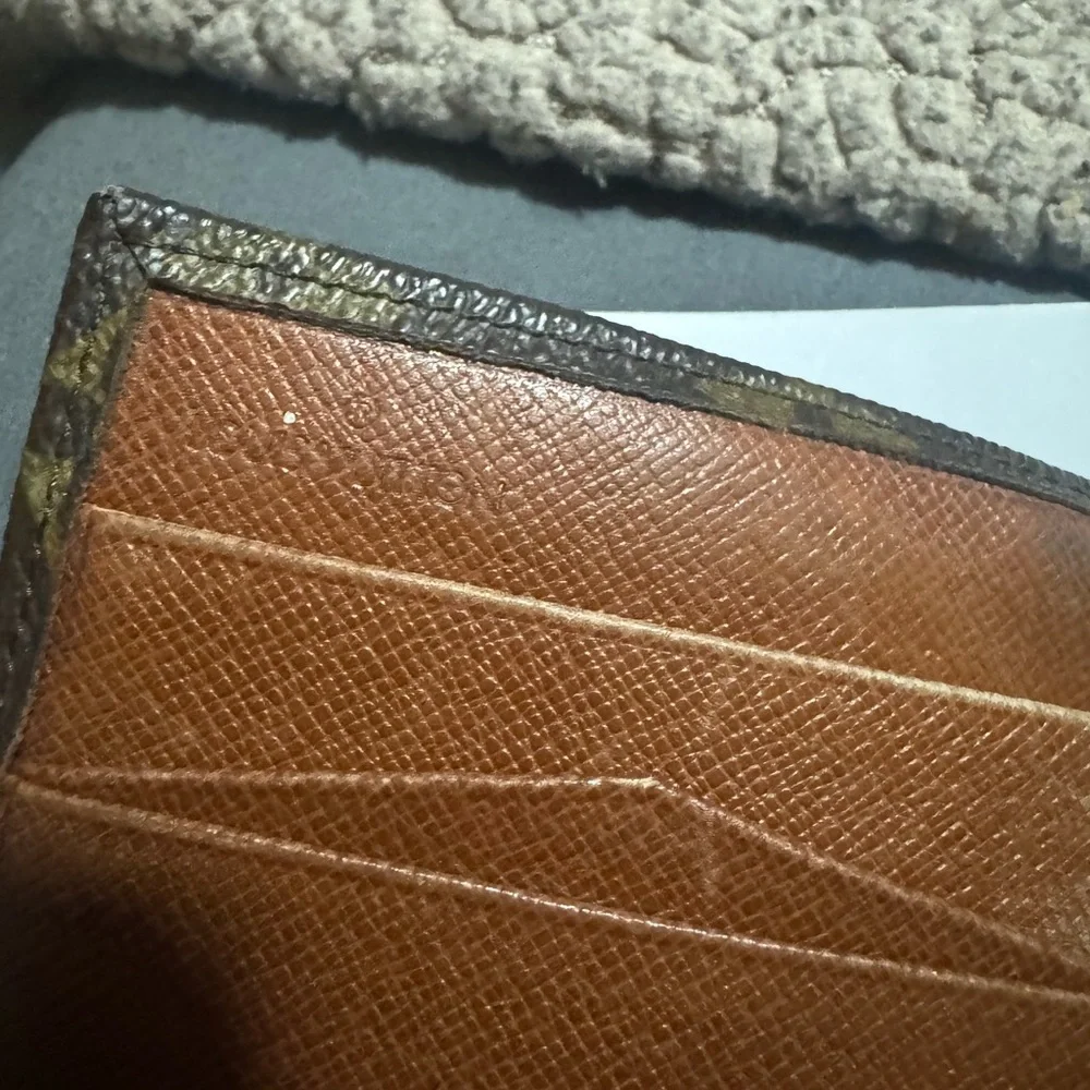 Louis Vuitton Brown Monogram Elise Compact Wallet - GUC - Picture 3 of 12